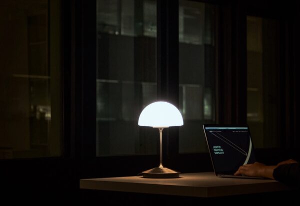 PENSEE Table Lamp
