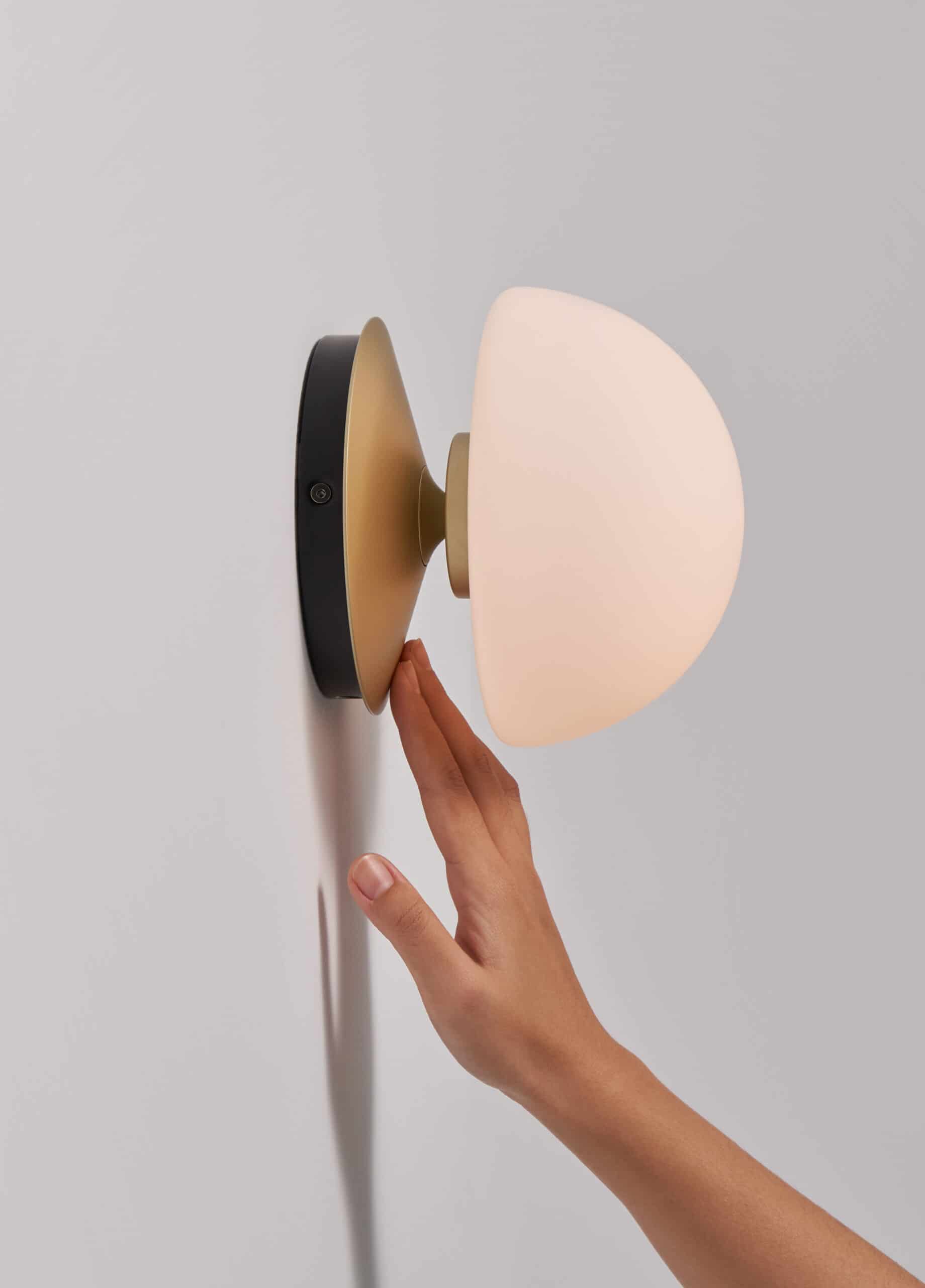 Pensee Wall Sconce