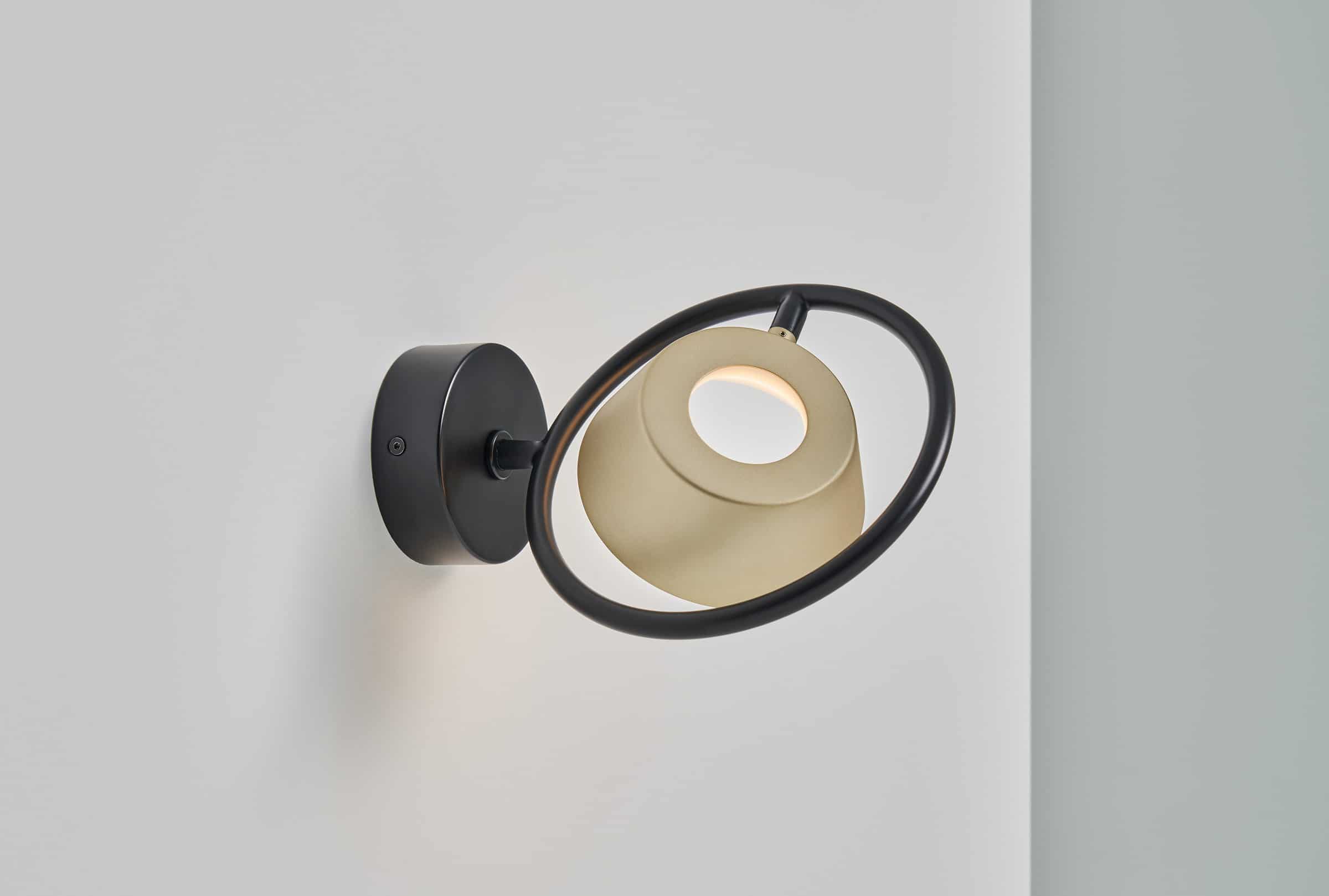 OLO Ring Wall/Ceiling Lamp