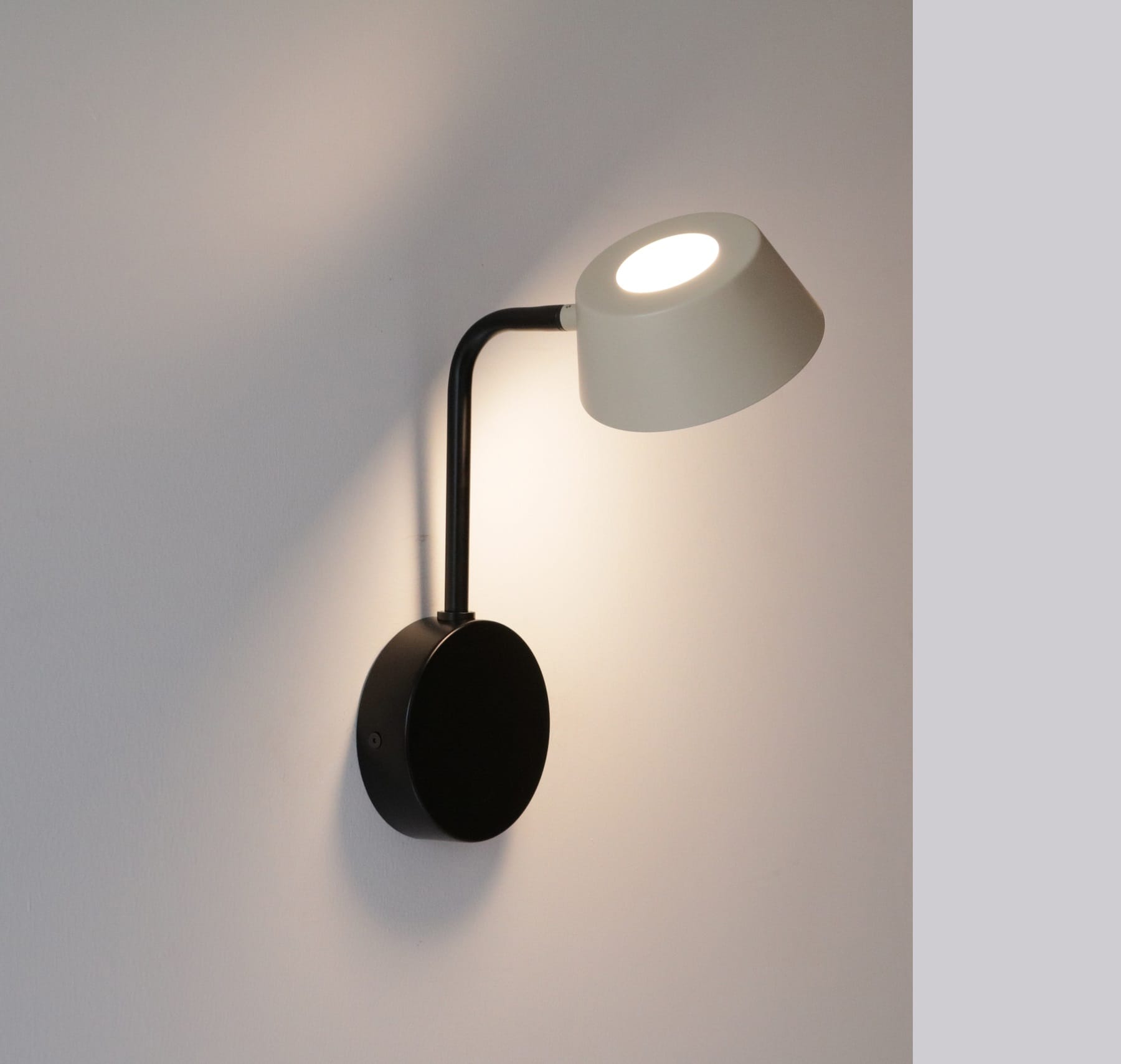 OLO WU Wall Sconce oatmeal